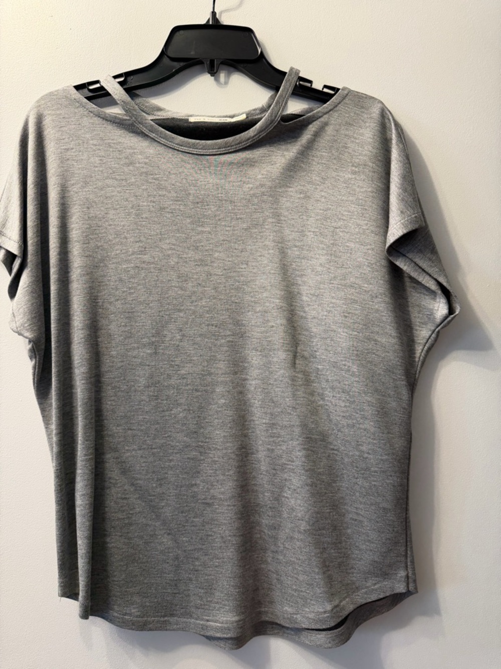 Rag & Bone Slit Shoulder Top in excellent condition Size S Fits True to Size